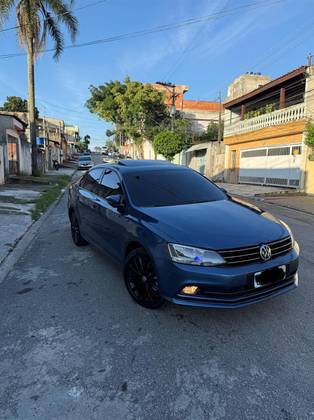VOLKSWAGEN JETTA 1.4 16V TSI COMFORTLINE GASOLINA 4P TIPTRONIC VOLKSWAGEN JETTA 1.4 16V TSI COMFORTLINE GASOLINA 4P TIPTRONIC